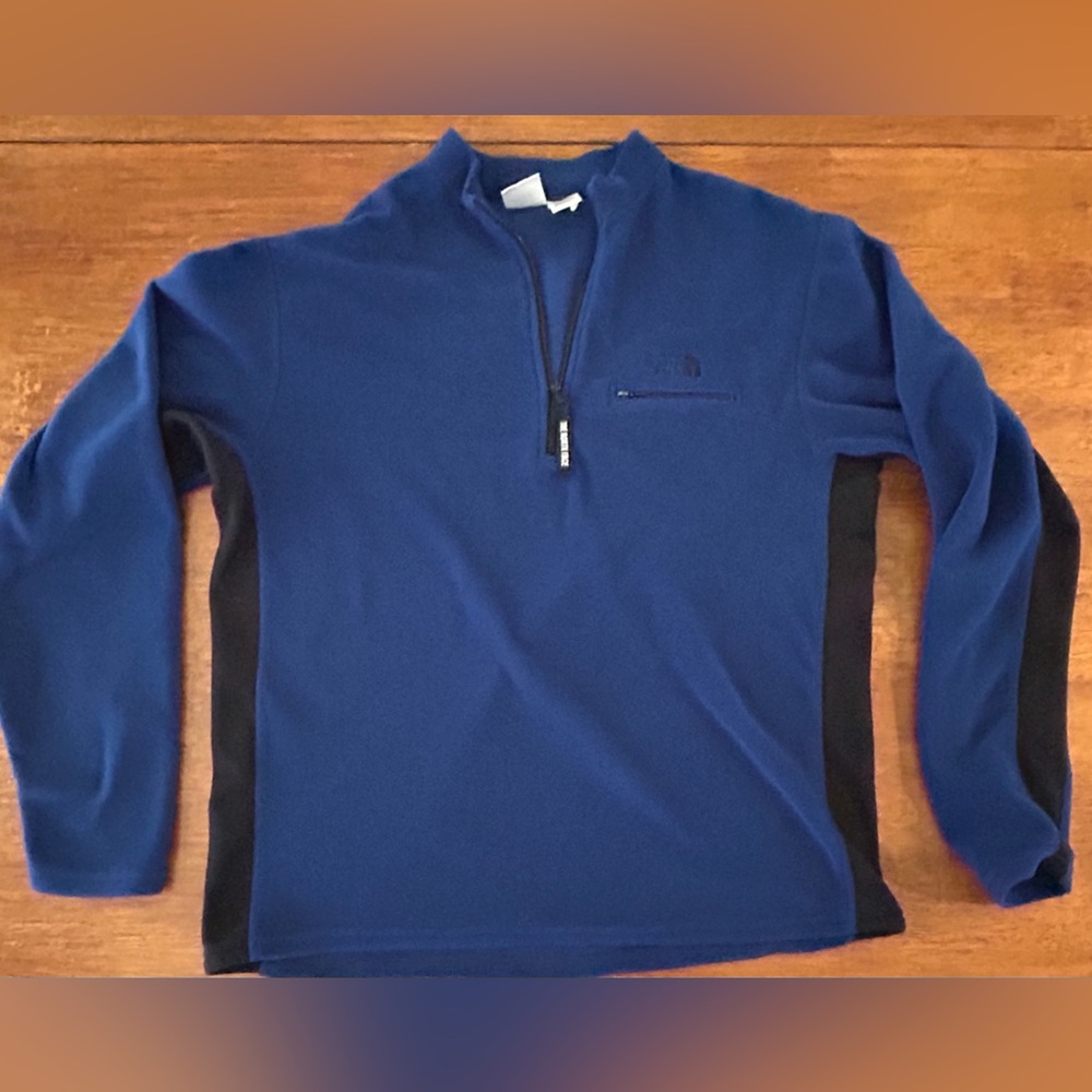 The North Face Men's Navy Blue Quarter-Zip Pullover with Black Panels